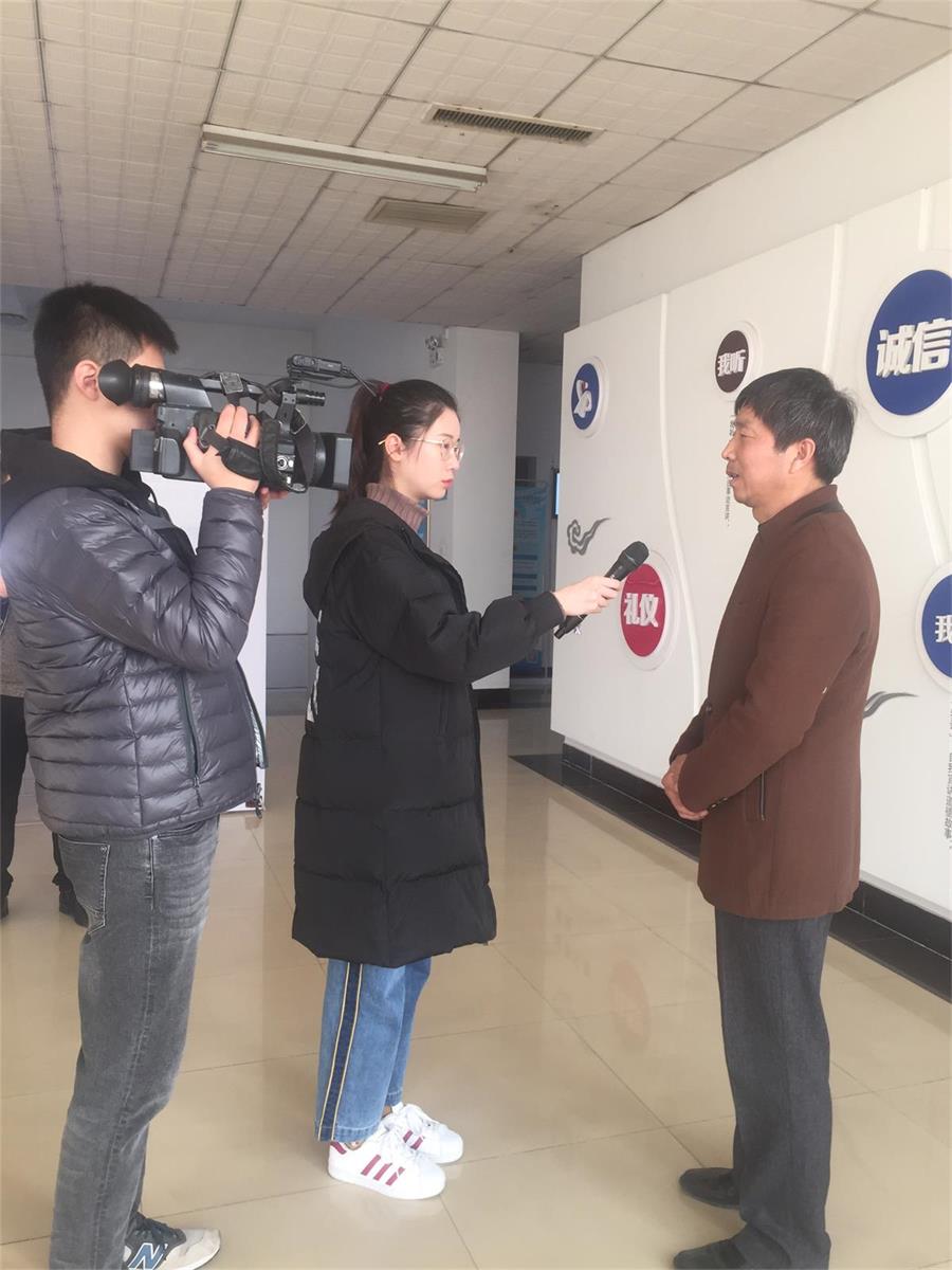 周忠太接受采訪